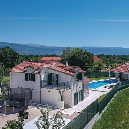 Five-bedroom In Holiday home Hrvace